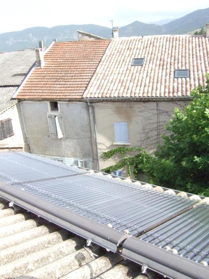 Une Maison Dans Le Village Ribiers Ngoại thất bức ảnh