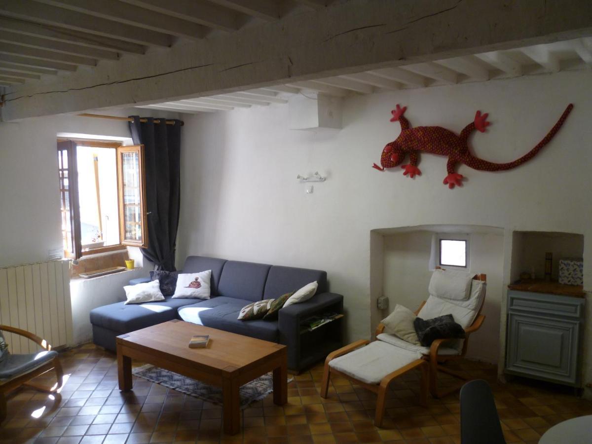 Une Maison Dans Le Village Ribiers Ngoại thất bức ảnh
